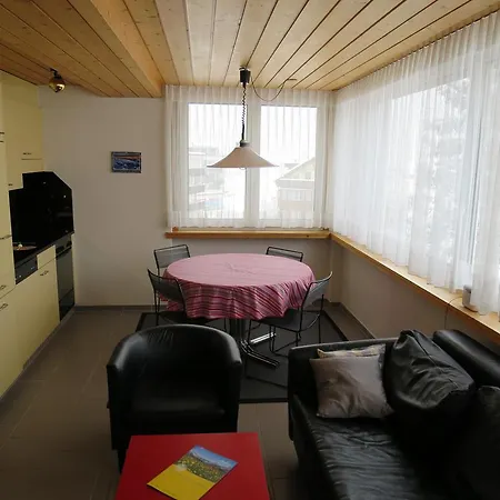 Rota Hus Nr 9 アローザ